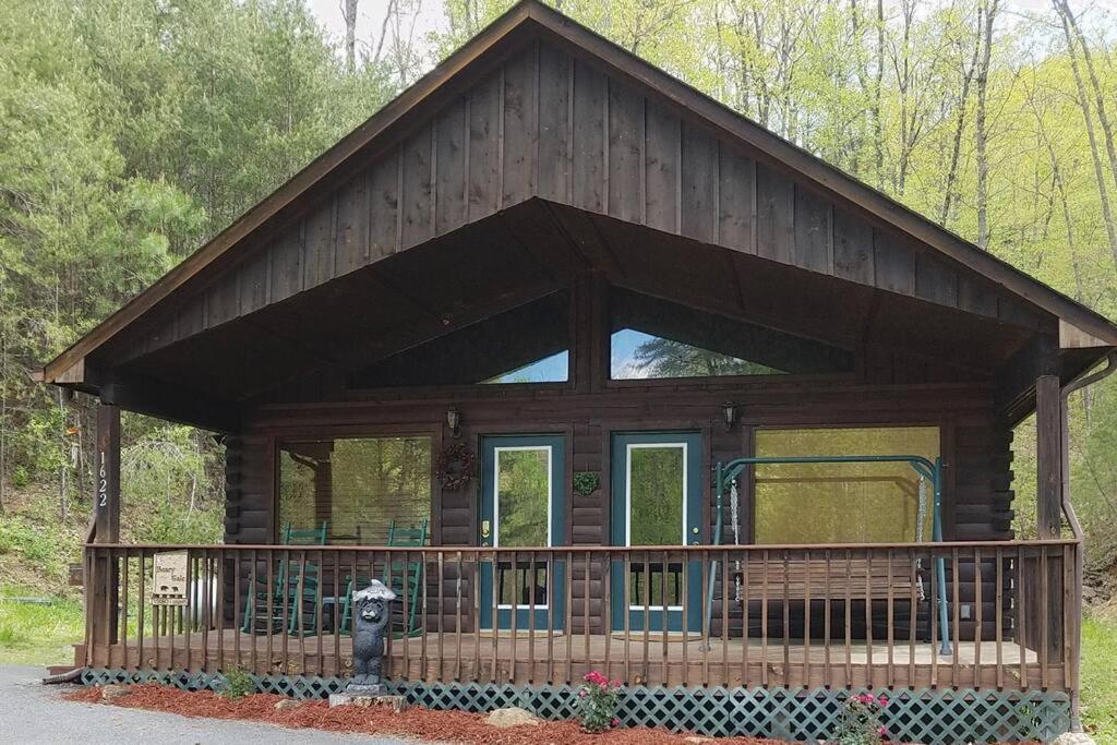 Beary Tale! Your Happily Ever After Starts Here! Sevierville Exterior photo