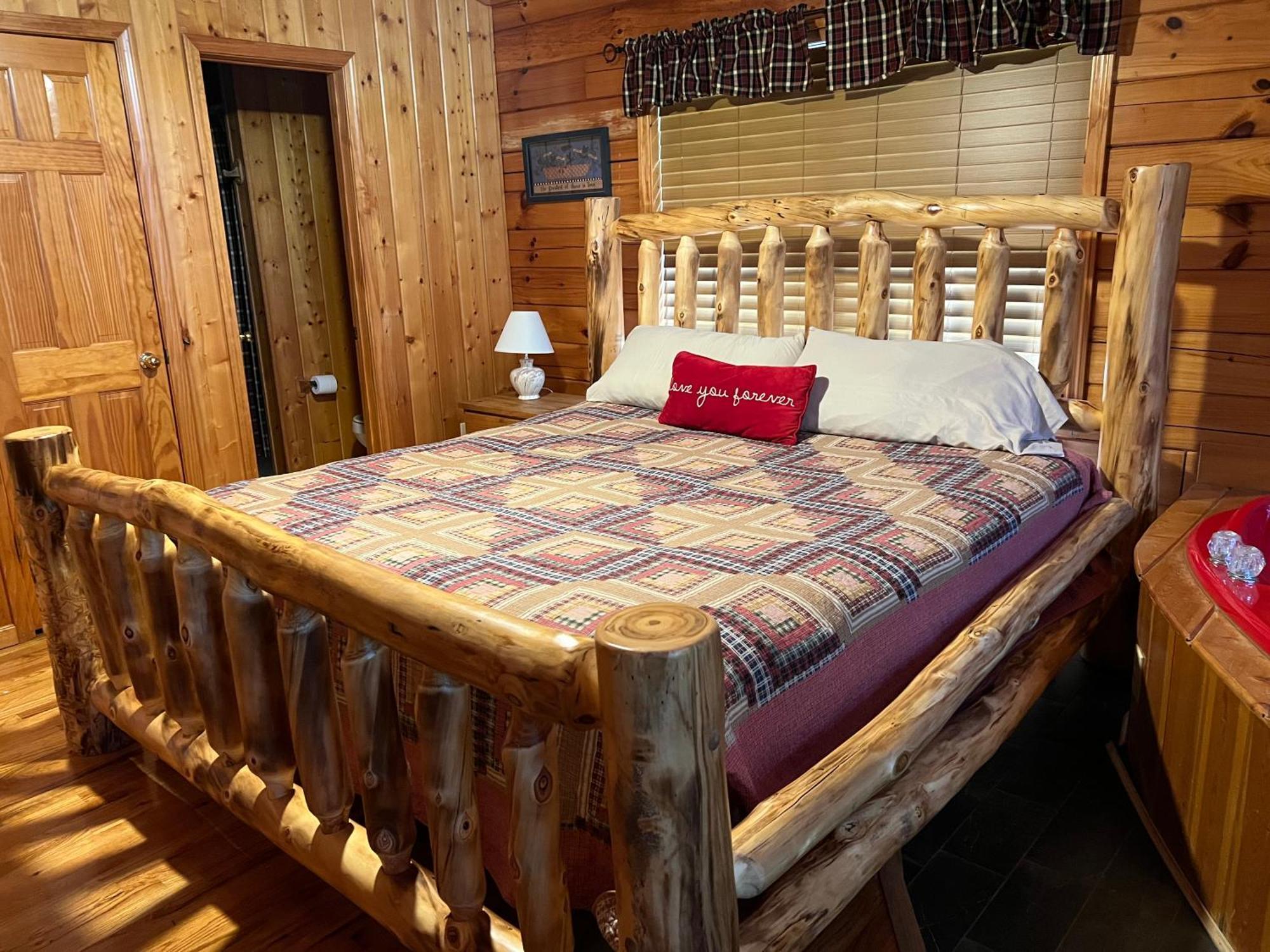 Beary Tale! Your Happily Ever After Starts Here! Sevierville Exterior photo
